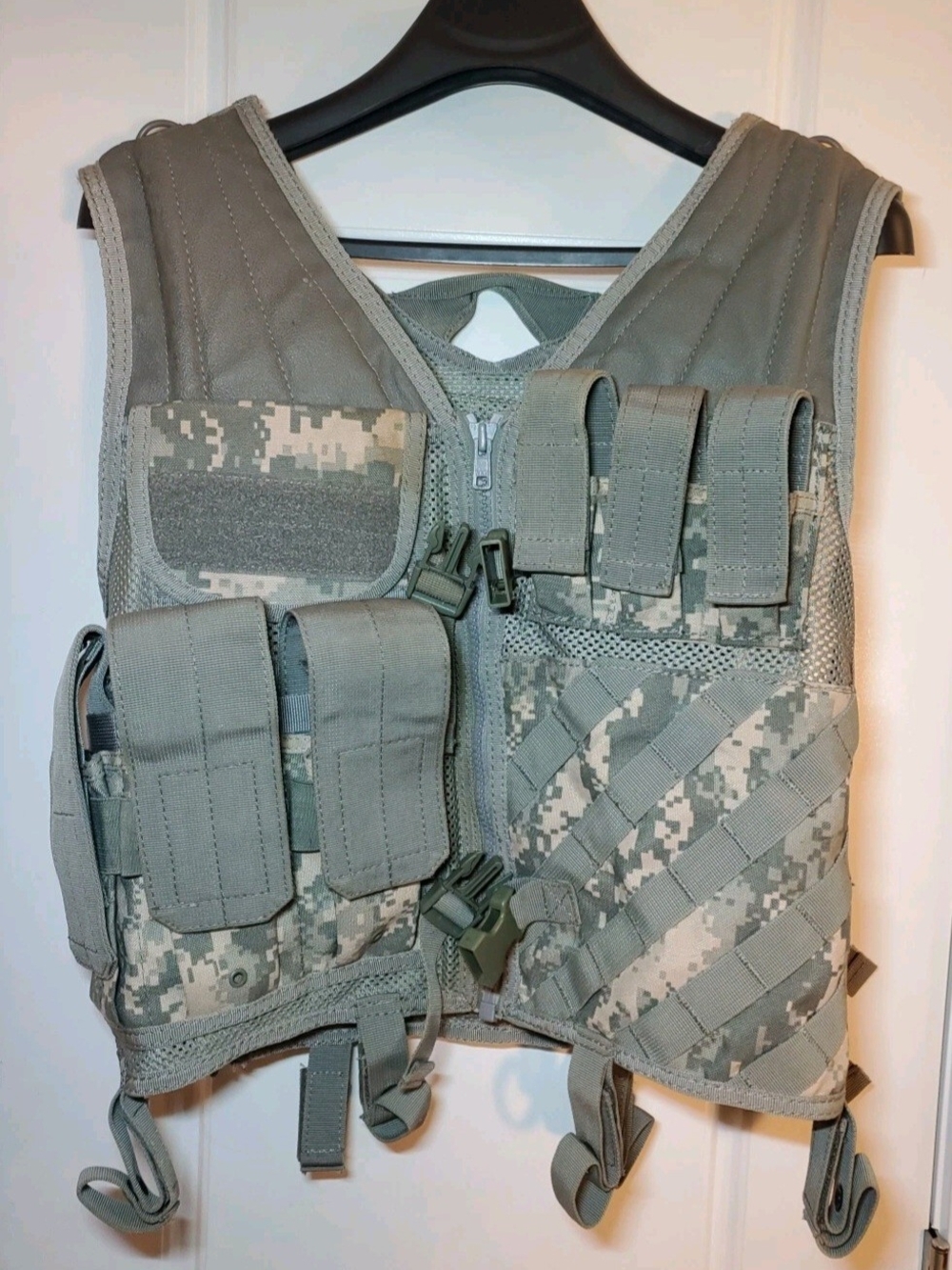 Explorer Vest Field Vest Outdoor Ultra Breathable Combat Training Vest